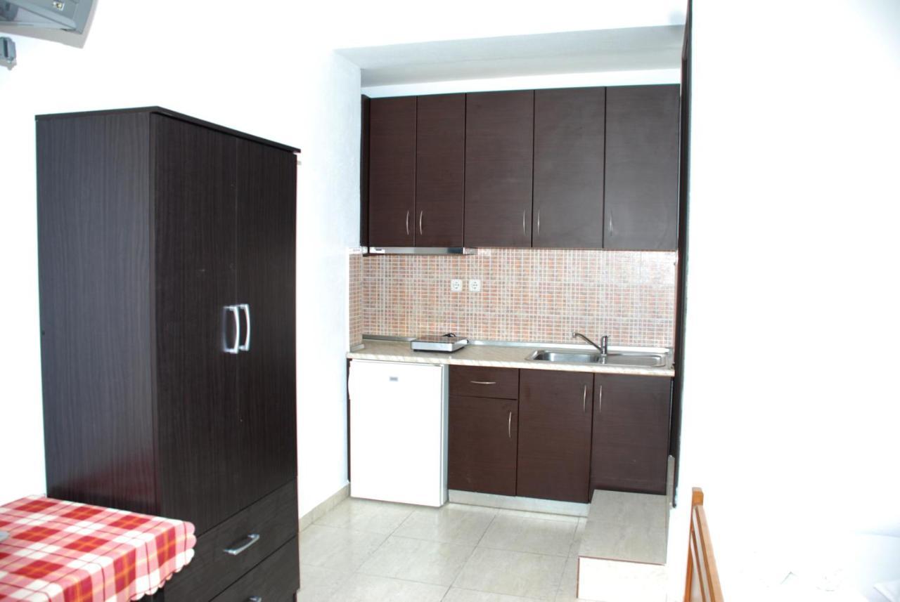 Vila Nikoleta Иериссос Экстерьер фото