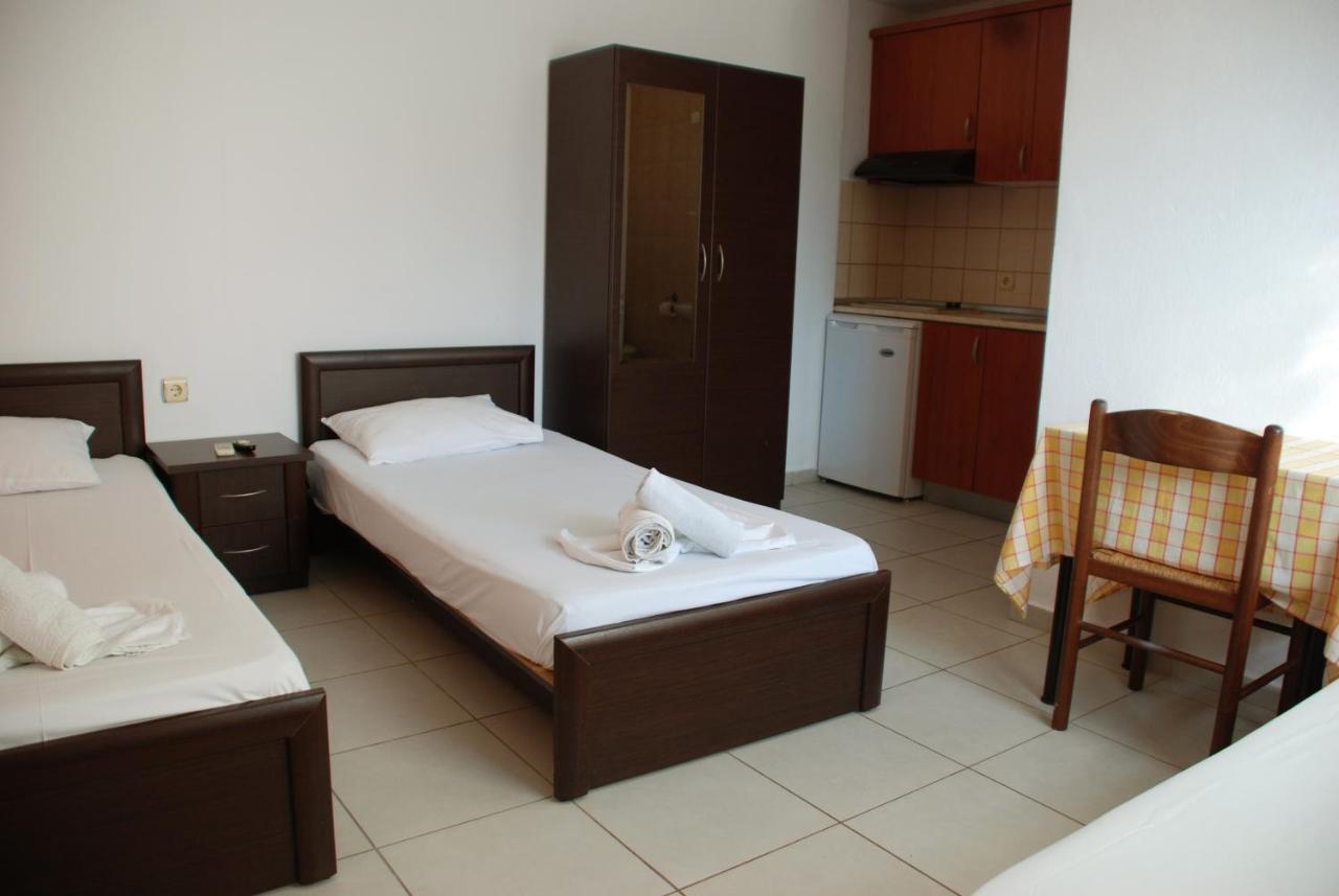 Vila Nikoleta Иериссос Экстерьер фото